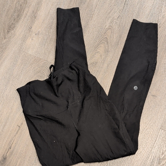 lululemon athletica Pants - Black Lululemon Ribbed Leggings